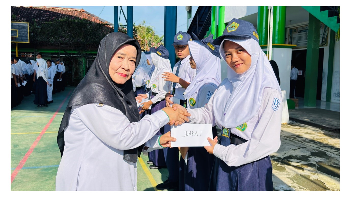 Harmoni Asmaul Husna Antar Kelas, 9D Madtsansa Sabet Juara 1 The Spiritual Journey