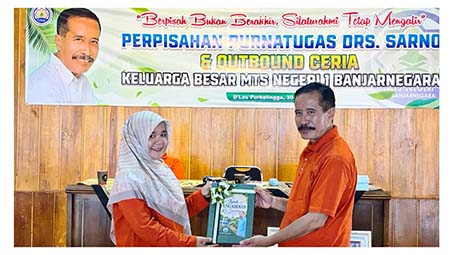 Jejak Pengabdian Ki Sarno–Madtsansa Abadikan Dedikasi Guru dalam Buku Antologi