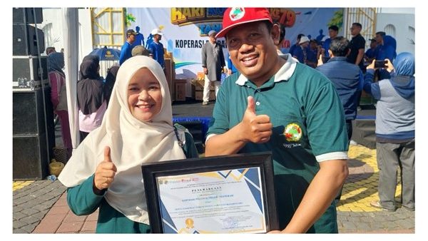 KPRI Tenteram Raih Penghargaan Hari Koperasi ke-79, Bukti Sinergi Tiga MTs Negeri Banjarnegara dalam Membangun Koperasi Berdaya