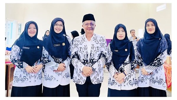 Tiga Guru MTs Negeri 1 Banjarnegara Ikuti Penguatan Kapasitas Pengurus PGRI Bersama Ketua PGRI Jawa Tengah