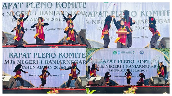 Tari Sabeting Langit Semarakkan Rapat Pleno Komite MTsN 1 Banjarnegara Tari Sabeting Langit Semarakkan Rapat Pleno Komite MTsN 1 Banjarnegara