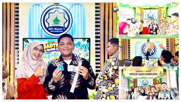 Adu Cepat Jari di Bazar Literasi Madtsansa, Syauqi Taklukkan Rubik 3x3 dalam 30 Detik Adu Cepat Jari di Bazar Literasi Madtsansa, Syauqi Taklukkan Rubik 3x3 dalam 30 Detik
